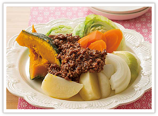 蒸し野菜の肉みそかけ