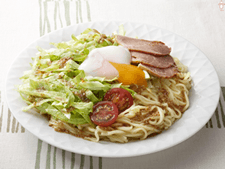 レタスたっぷりサラダラーメン
