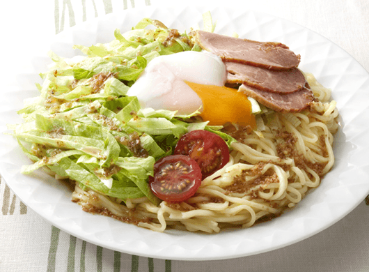 レタスたっぷりサラダラーメン